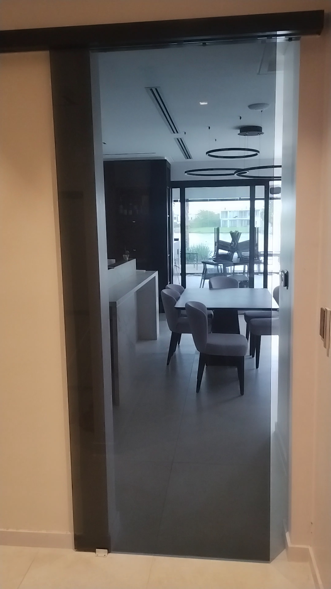 Puertas automáticas · Obra Tagliafico